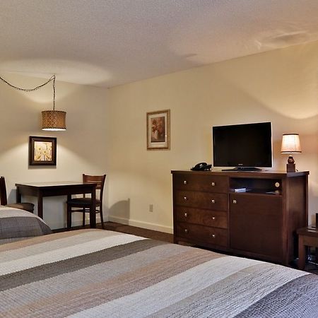 Harbor Inn Freeland Ngoại thất bức ảnh