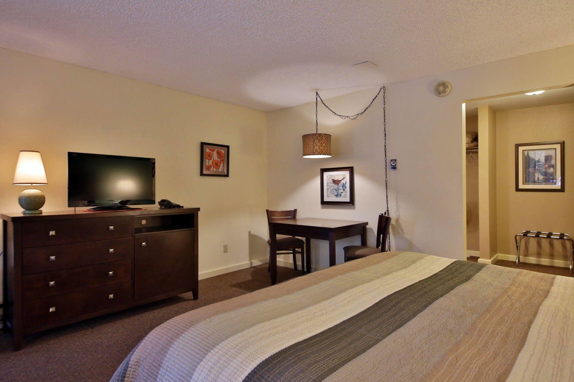 Harbor Inn Freeland Ngoại thất bức ảnh